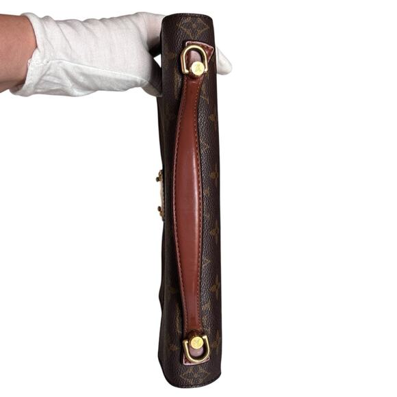 LOUIS VUITTON Monogram Monceau 26 Shoulder Bag W/ Key & Chain. Authenticated - Picture 5 of 16